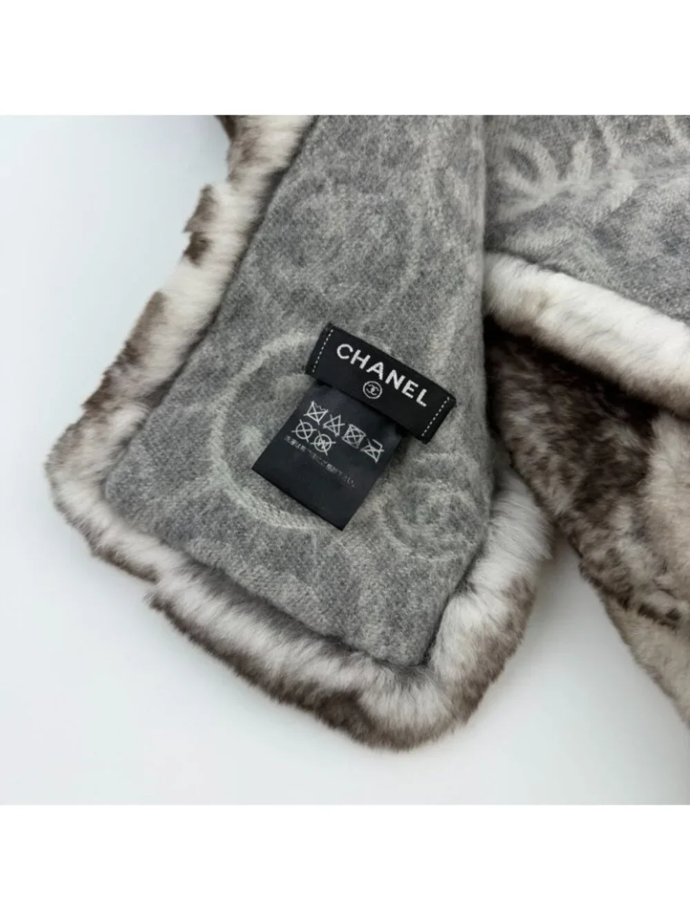 Chanel CC Logo All Over Print Reversible Scarf Orylag Brown Gray Ivory Vintage